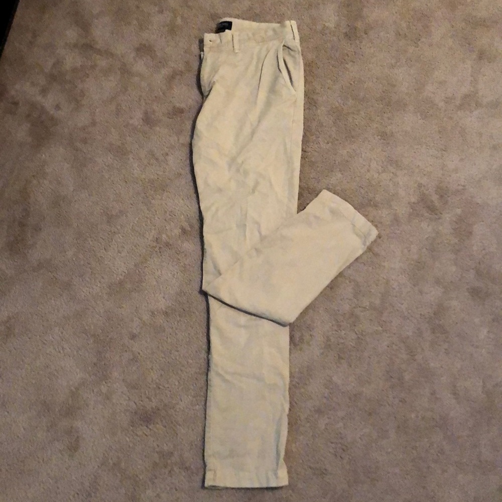 Men’s American Eagle khaki pants